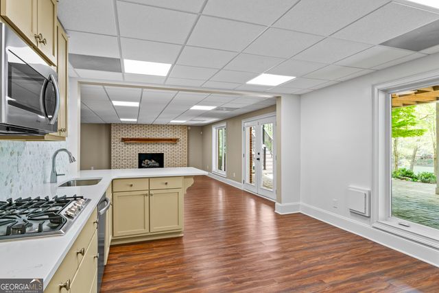 160 Darwish Drive, Mcdonough, GA 30252