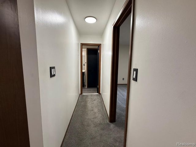 19585 Masonic Boulevard 21, Roseville, MI 48066