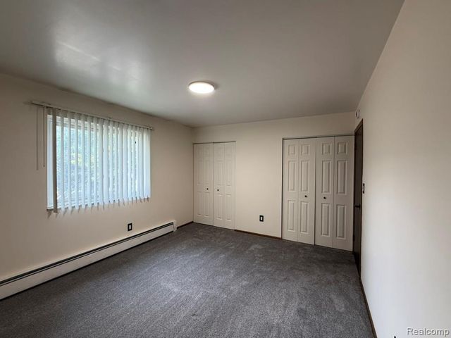 19585 Masonic Boulevard 21, Roseville, MI 48066