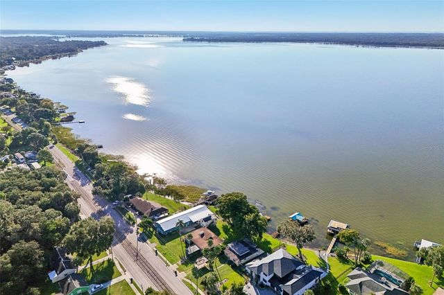 722 LAKE DORA DRIVE, Tavares, FL 32778