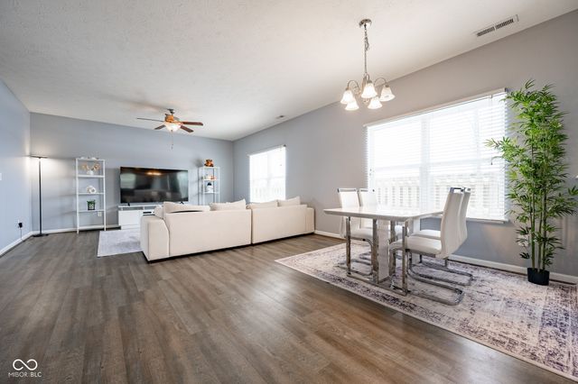 2581 Shadowbrook Trace, Greenwood, IN 46143