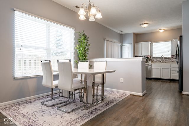 2581 Shadowbrook Trace, Greenwood, IN 46143