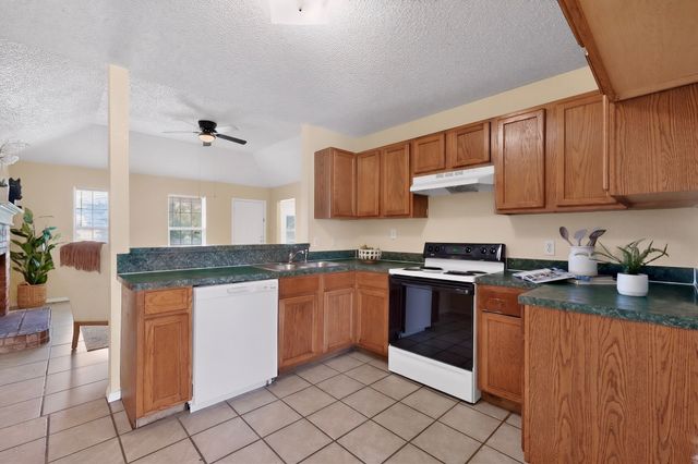 2509 Gerry Way Street, Lancaster, TX 75134