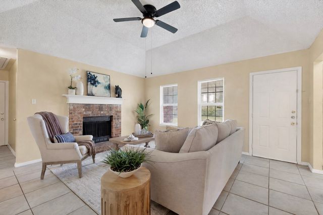 2509 Gerry Way Street, Lancaster, TX 75134