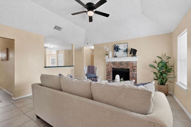2509 Gerry Way Street, Lancaster, TX 75134