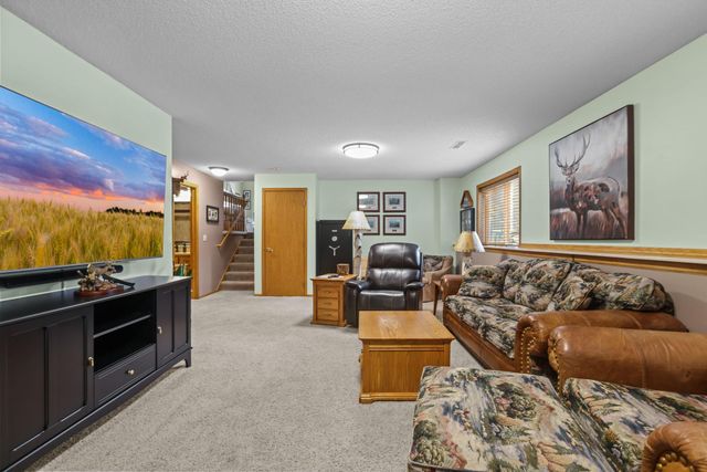 3159 146 Avenue NE, Ham Lake, MN 55304