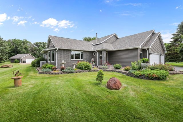 3159 146 Avenue NE, Ham Lake, MN 55304