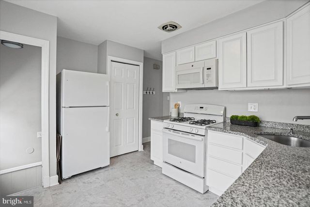 2614 MATTHEWS DR, Baltimore, MD 21234