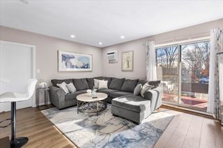 115 Grove St. 11., Boston, MA 02132