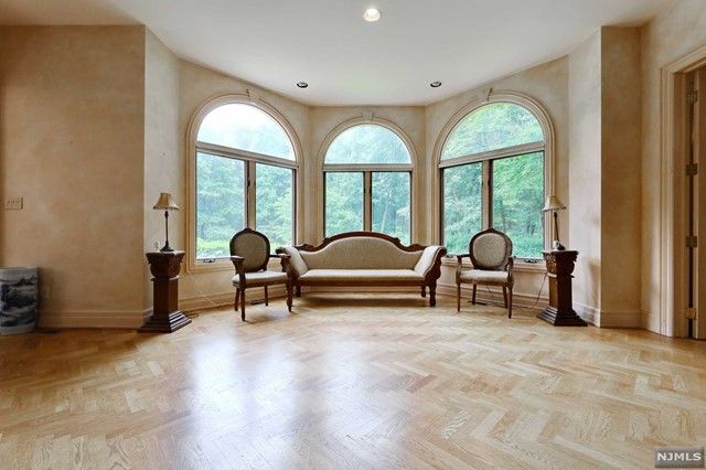 54 Woodcliff Lake Road, Saddle River, NJ 07458