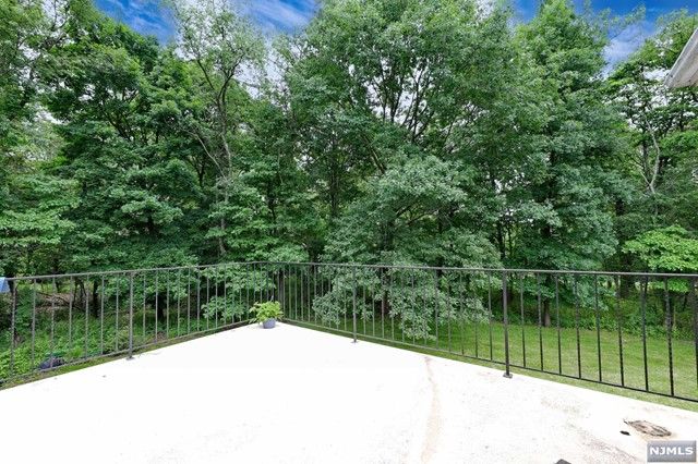 54 Woodcliff Lake Road, Saddle River, NJ 07458