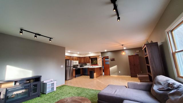 722 fairview Terrace, Hartford, VT 05001