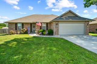 285 Towne Loop, Marshfield, MO 65706