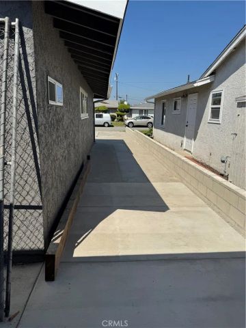 6882 San Paco B, Buena Park, CA 90620