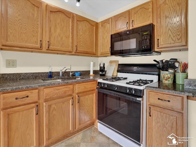 50 Ohio Street, Milan Twp, MI 48160