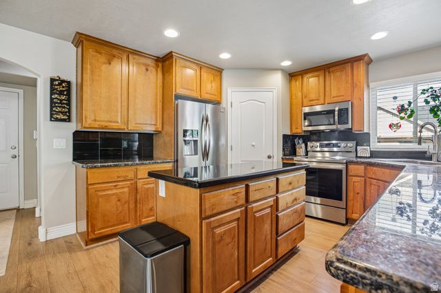 4963 W AMETHYST DR, West Jordan, UT 84081