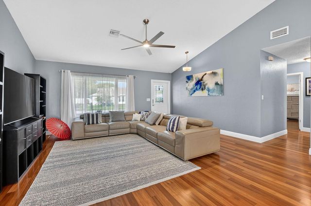 18298 102nd Way, Boca Raton, FL 33498