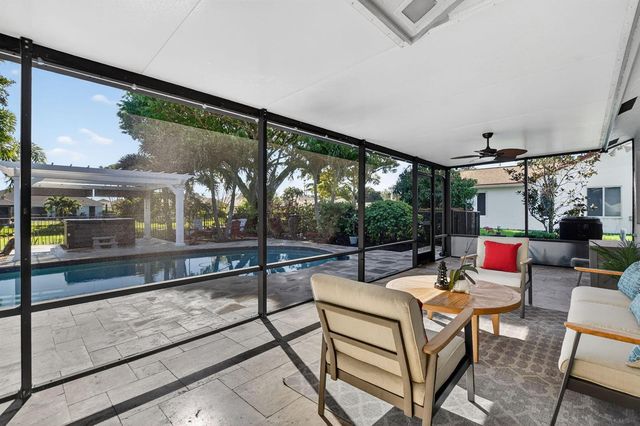 18298 102nd Way, Boca Raton, FL 33498