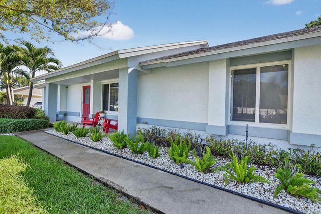 18298 102nd Way, Boca Raton, FL 33498