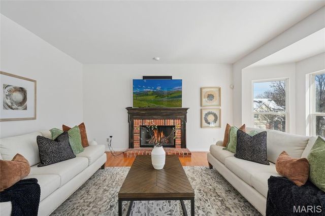 720 Summer Oak Drive, Ellisville, MO 63021