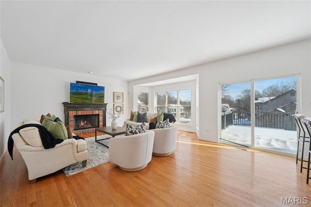 720 Summer Oak Drive, Ellisville, MO 63021