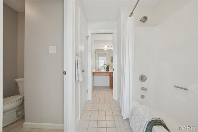 720 Summer Oak Drive, Ellisville, MO 63021