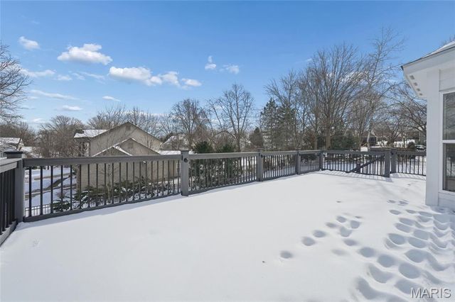 720 Summer Oak Drive, Ellisville, MO 63021