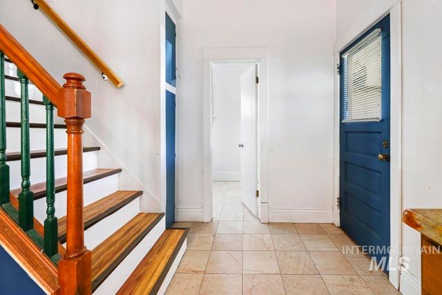242 8th Ave E, Twin Falls, ID 83301