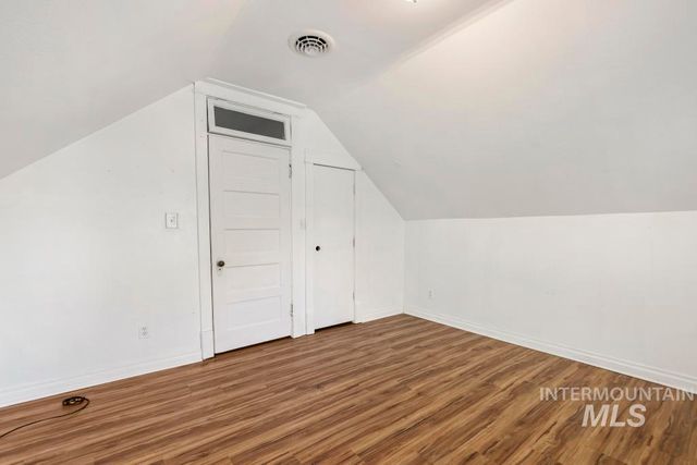242 8th Ave E, Twin Falls, ID 83301