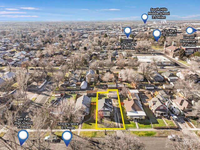 242 8th Ave E, Twin Falls, ID 83301