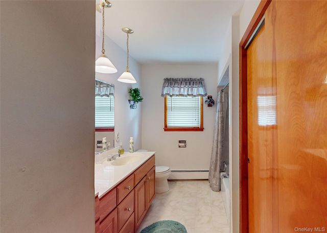 31 Rose Street, Florida, NY 10921