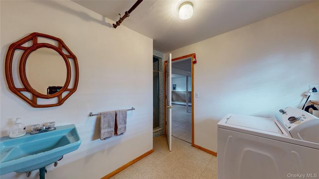 31 Rose Street, Florida, NY 10921