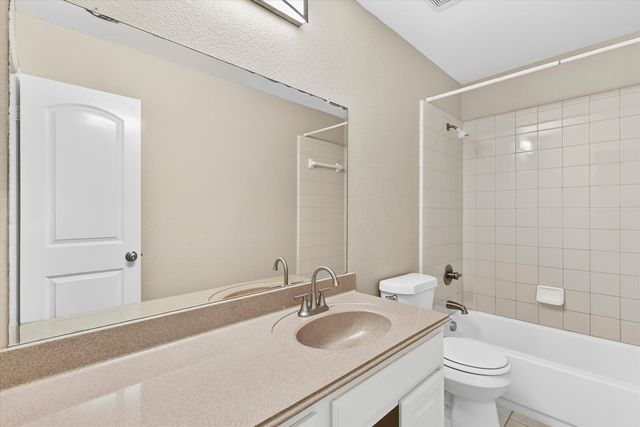 405 Twin Knoll Drive, Mckinney, TX 75071