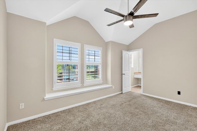 405 Twin Knoll Drive, Mckinney, TX 75071