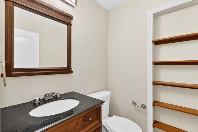 405 Twin Knoll Drive, Mckinney, TX 75071