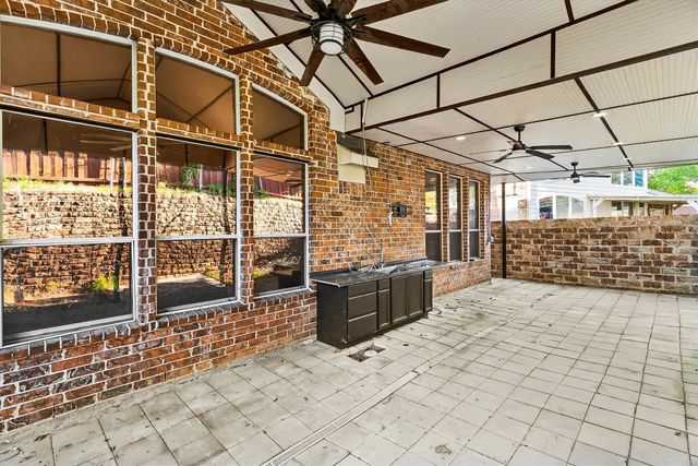 405 Twin Knoll Drive, Mckinney, TX 75071