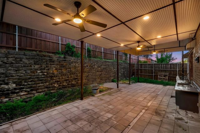 405 Twin Knoll Drive, Mckinney, TX 75071