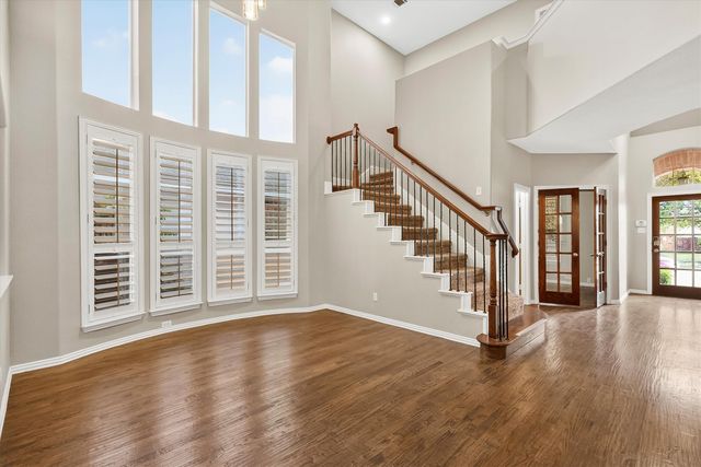 405 Twin Knoll Drive, Mckinney, TX 75071