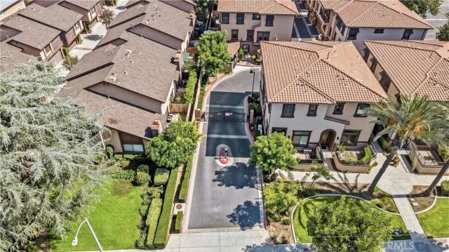 656 W Huntington O-1, Arcadia, CA 91007