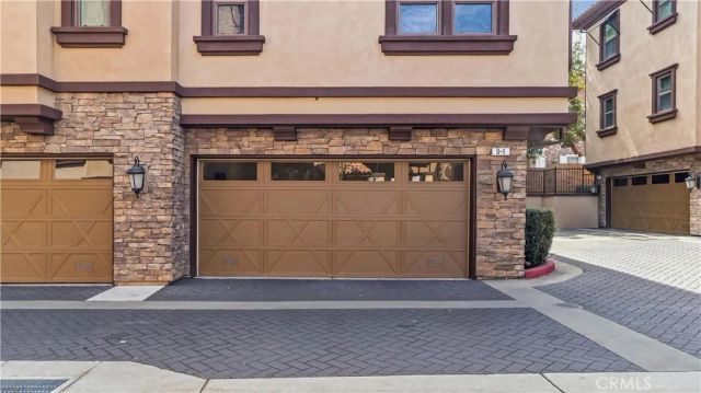 656 W Huntington O-1, Arcadia, CA 91007