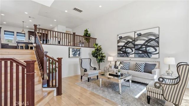 656 W Huntington O-1, Arcadia, CA 91007
