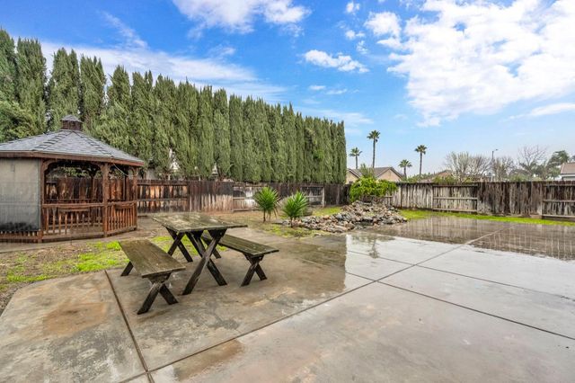 344 Rose Avenue, Chowchilla, CA 93610