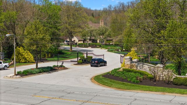231 Barberry Lane, Valparaiso, IN 46383
