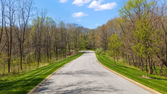 231 Barberry Lane, Valparaiso, IN 46383