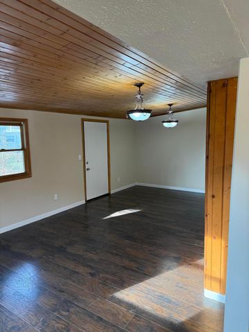 1607 Baxter Drive, Columbus, OH 43227