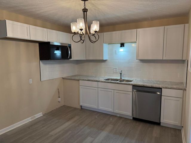 1607 Baxter Drive, Columbus, OH 43227