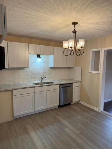 1607 Baxter Drive, Columbus, OH 43227