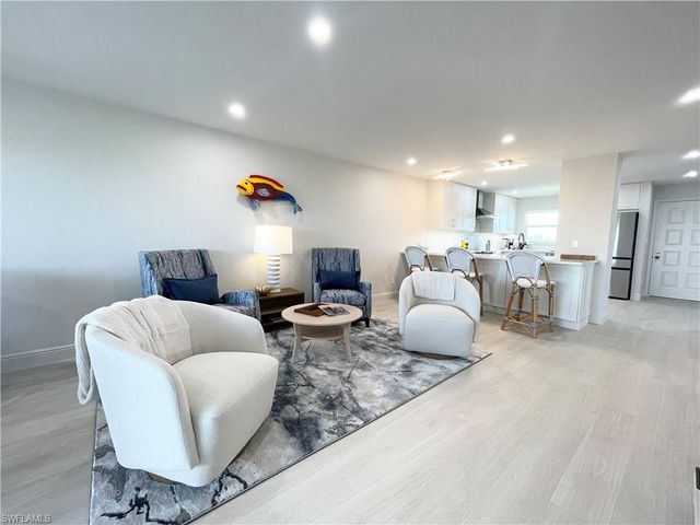 12945 Vanderbilt DR 403, Naples, FL 34110