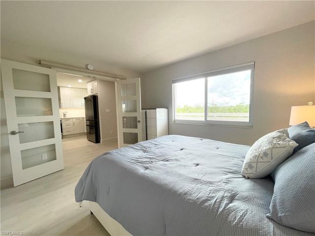 12945 Vanderbilt DR 403, Naples, FL 34110