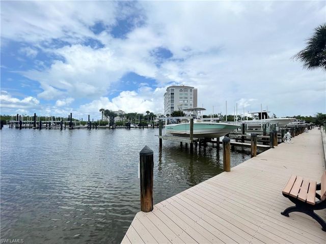 12945 Vanderbilt DR 403, Naples, FL 34110